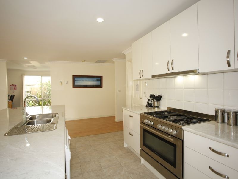 14 Mahogany Court, Pakenham VIC 3810