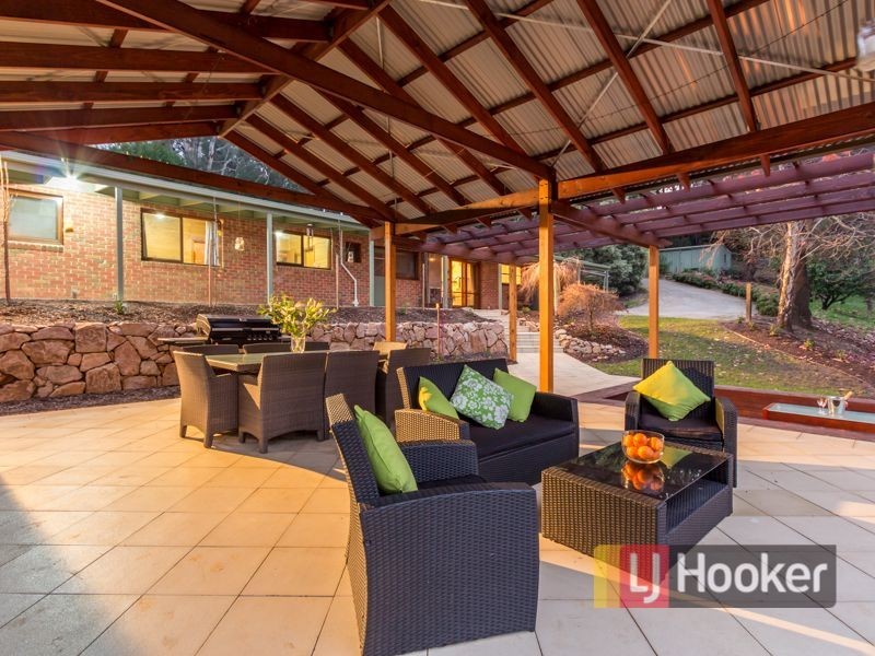 84 Bourkes Creek Road, Pakenham Upper VIC 3810