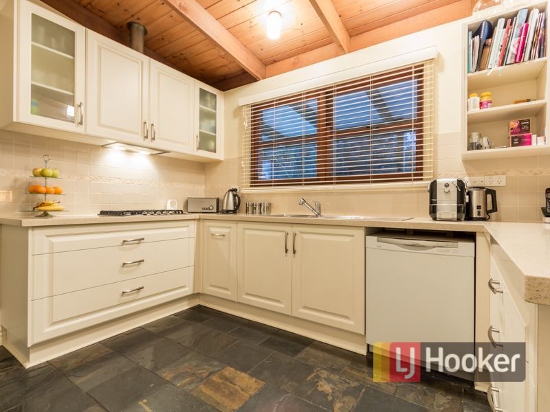 84 Bourkes Creek Road, Pakenham Upper VIC 3810