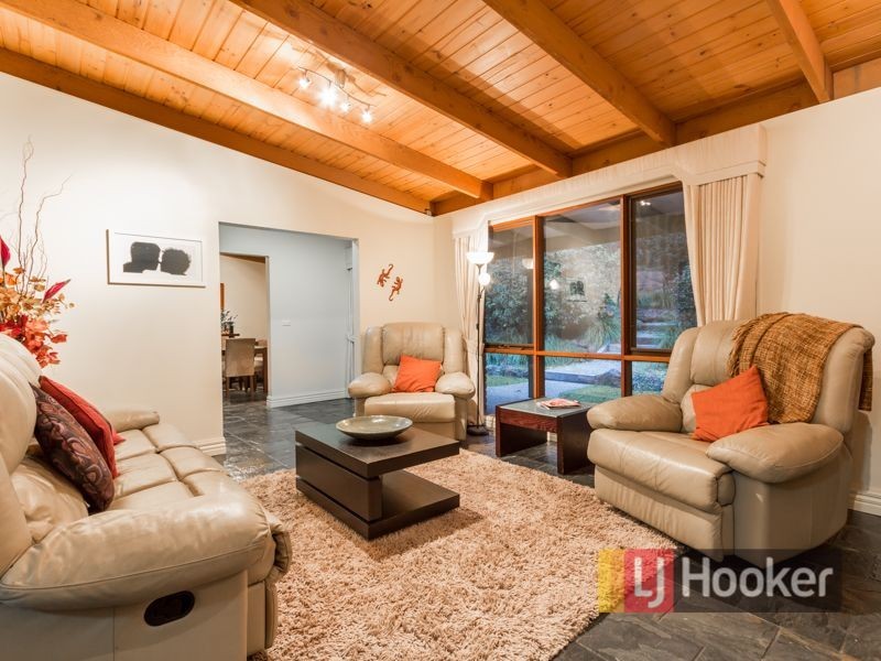 84 Bourkes Creek Road, Pakenham Upper VIC 3810