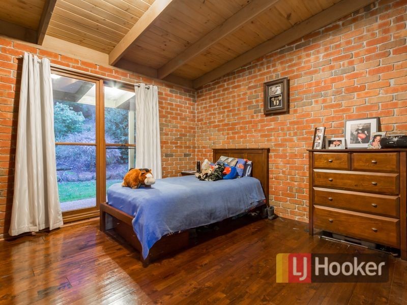 84 Bourkes Creek Road, Pakenham Upper VIC 3810