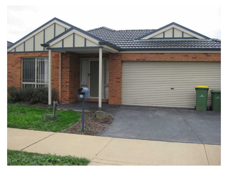 22 Wonboyn Close, Pakenham VIC 3810