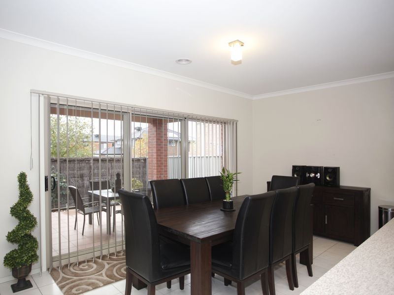 12 Sandpiper Close, Pakenham VIC 3810