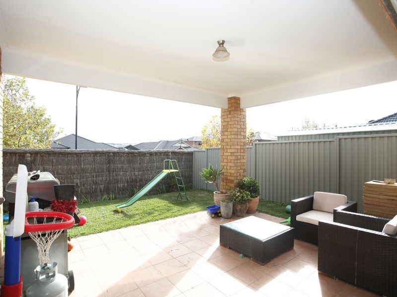 16 Sandpiper Close, Pakenham VIC 3810