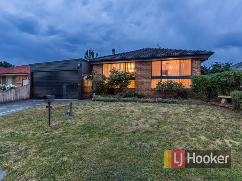 13 Nicholas Court, Pakenham VIC 3810