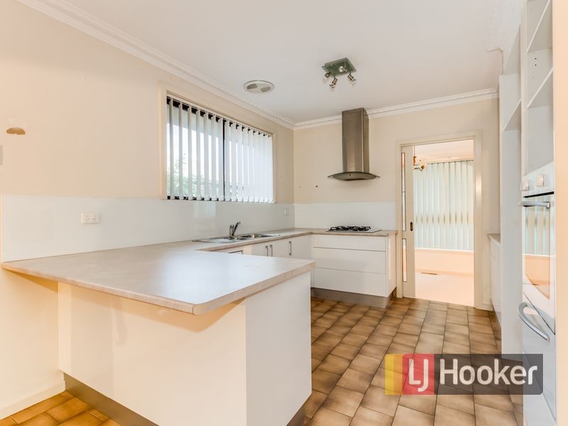 13 Nicholas Court, Pakenham VIC 3810