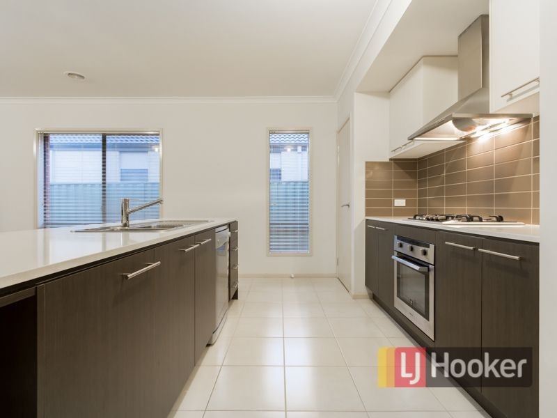 20 Park Orchard Drive, Pakenham VIC 3810