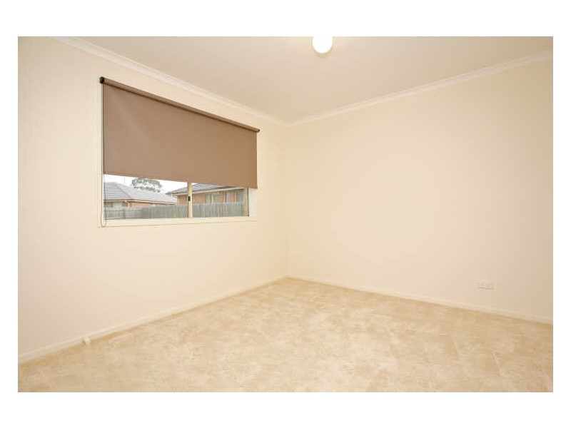 17 Osborn Grove, Pakenham VIC 3810