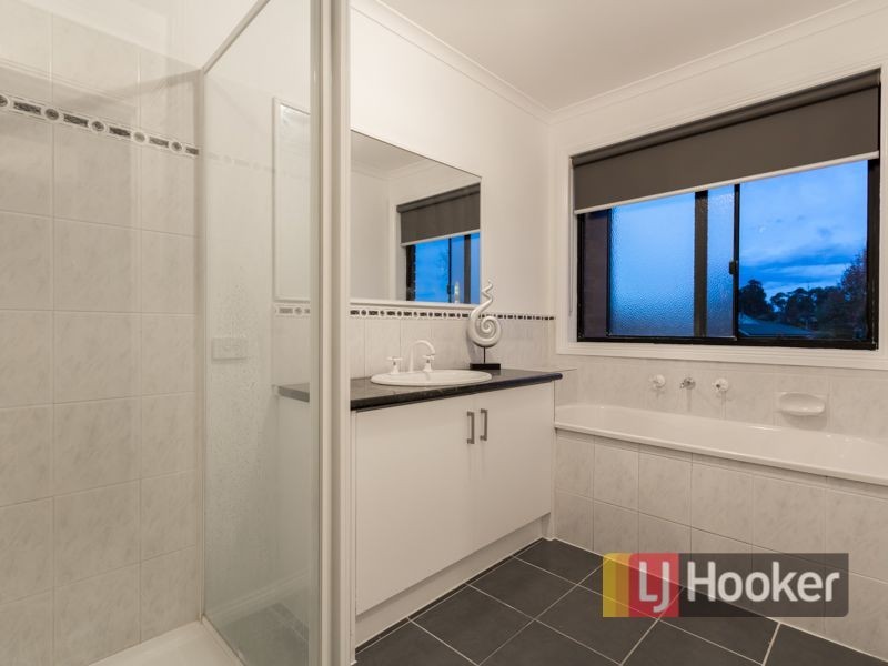 3 Shetland Court, Pakenham VIC 3810