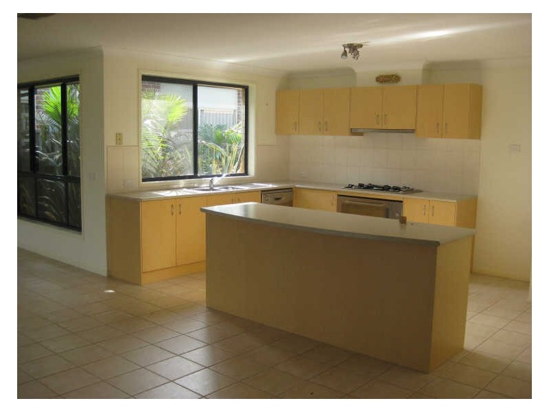 1 Stokes Green, Pakenham VIC 3810