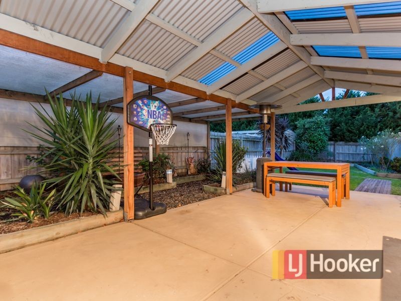 71 Ebony Drive, Pakenham VIC 3810