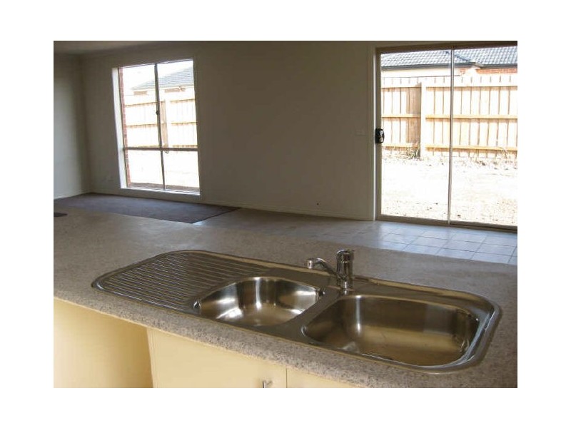 36 Webster Way, Pakenham VIC 3810