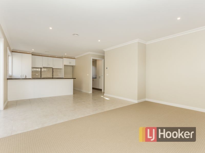 Unit 2 & 3 Henty Street, Pakenham VIC 3810