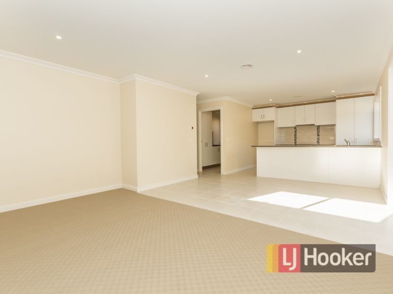 Unit 2 & 3 Henty Street, Pakenham VIC 3810