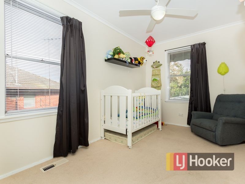 15 Deveney Street, Pakenham VIC 3810