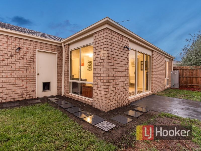 9/21-31 Parman Avenue, Pakenham VIC 3810