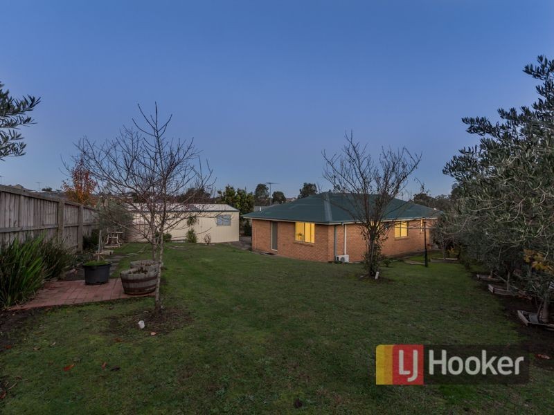 4 Anna Court, Pakenham VIC 3810