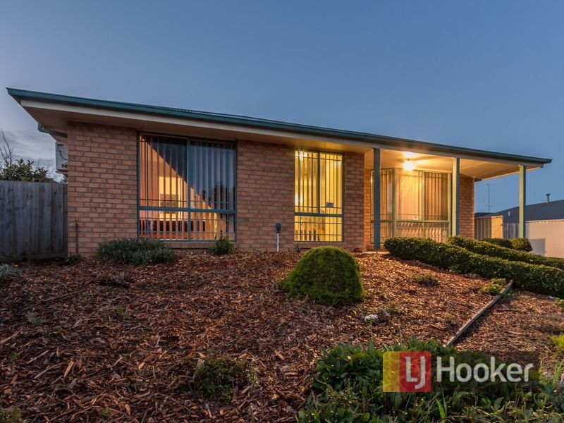 4 Anna Court, Pakenham VIC 3810