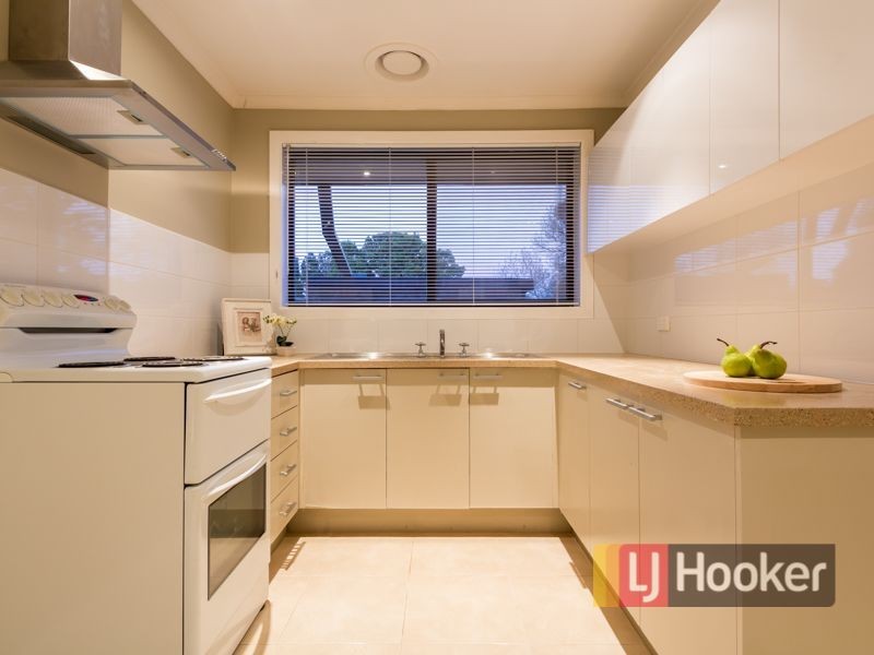 6/27-29 Princes Highway, Pakenham VIC 3810