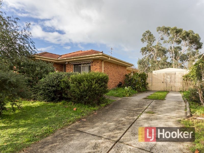 26 Pommel Street, Pakenham VIC 3810