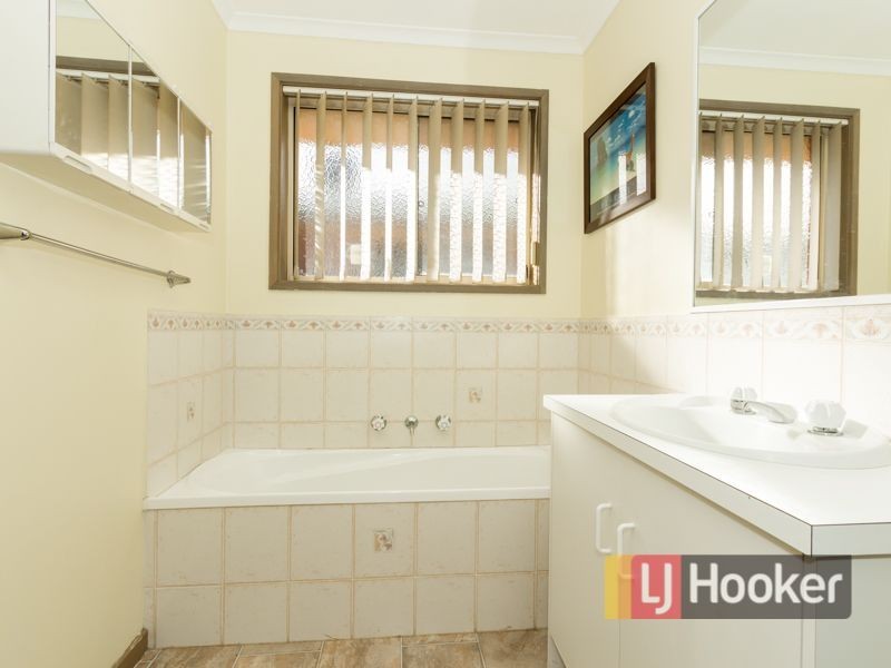 26 Pommel Street, Pakenham VIC 3810