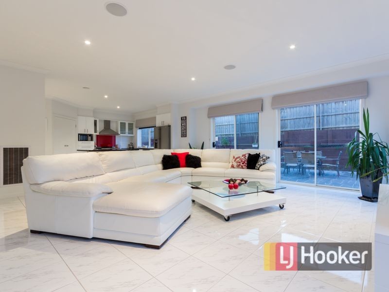 7 Dairy Close, Officer VIC 3809