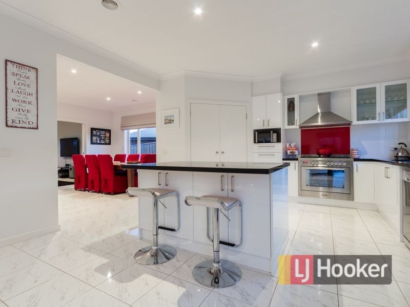 7 Dairy Close, Officer VIC 3809