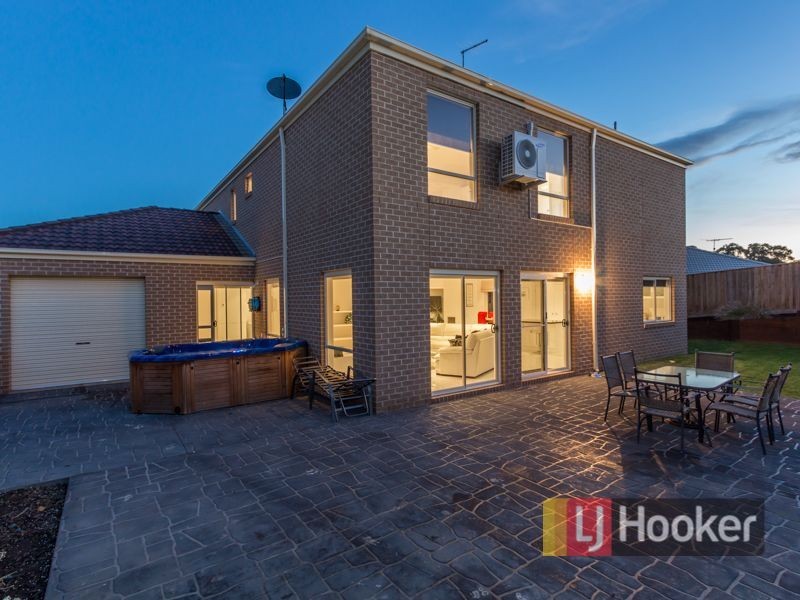 7 Dairy Close, Officer VIC 3809