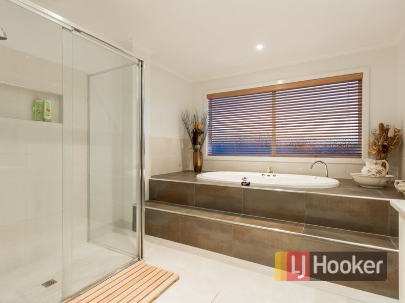 7 Dairy Close, Officer VIC 3809