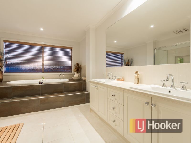 7 Dairy Close, Officer VIC 3809