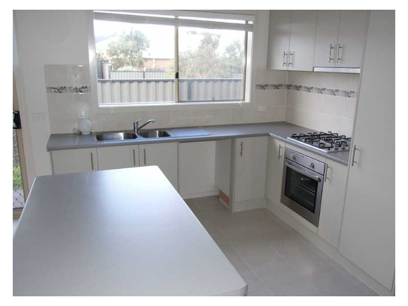 10 Volta Lane, Pakenham VIC 3810