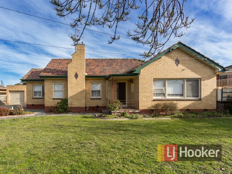 5 Henry Street, Pakenham VIC 3810