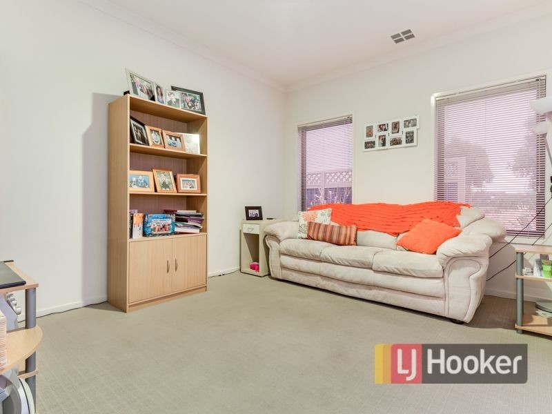 54 The Parkway, Pakenham VIC 3810