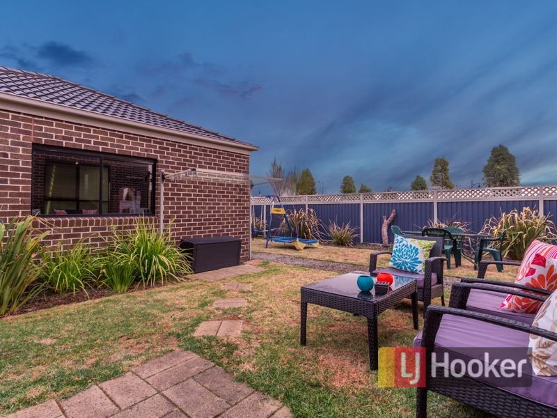 54 The Parkway, Pakenham VIC 3810