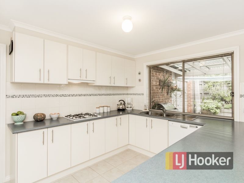 31 Tuscany Rise, Pakenham VIC 3810