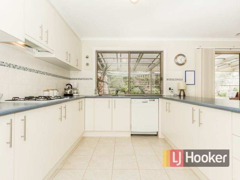 31 Tuscany Rise, Pakenham VIC 3810
