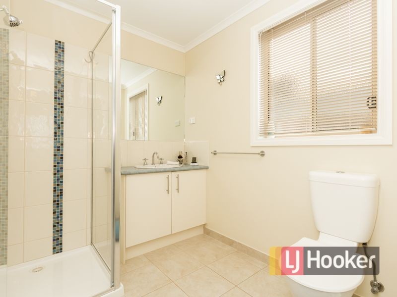 31 Tuscany Rise, Pakenham VIC 3810