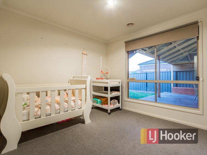 18 Killarney Crescent, Pakenham VIC 3810