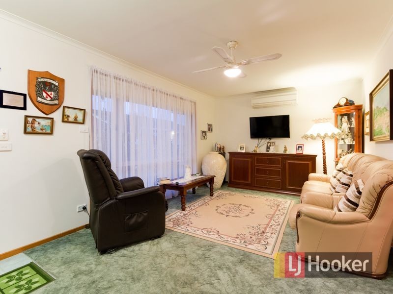 2/9 Tania Court, Pakenham VIC 3810