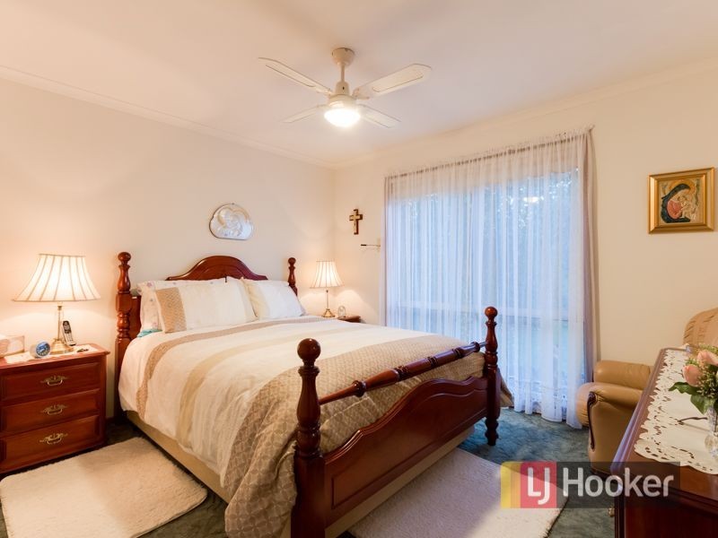 2/9 Tania Court, Pakenham VIC 3810