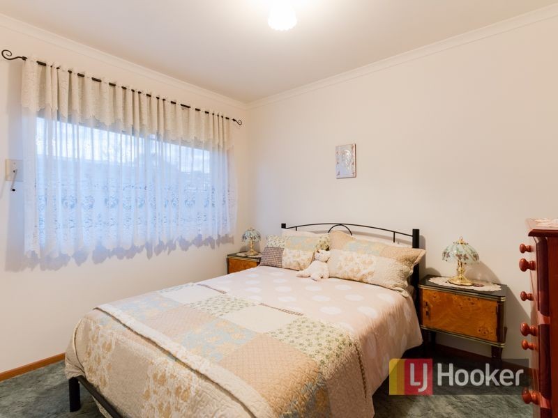 2/9 Tania Court, Pakenham VIC 3810