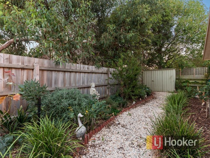 2/9 Tania Court, Pakenham VIC 3810