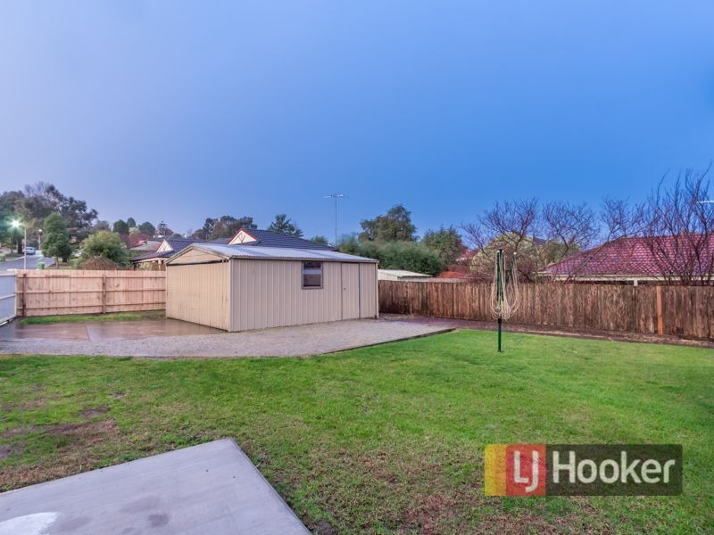 7 Irving Road, Pakenham VIC 3810