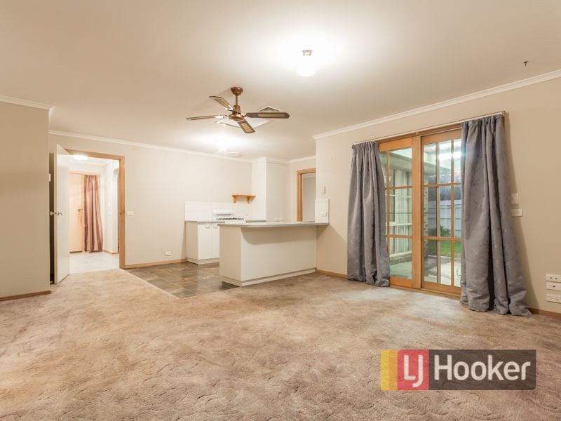 7 Irving Road, Pakenham VIC 3810