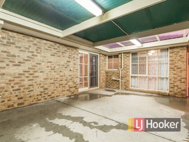 7 Irving Road, Pakenham VIC 3810