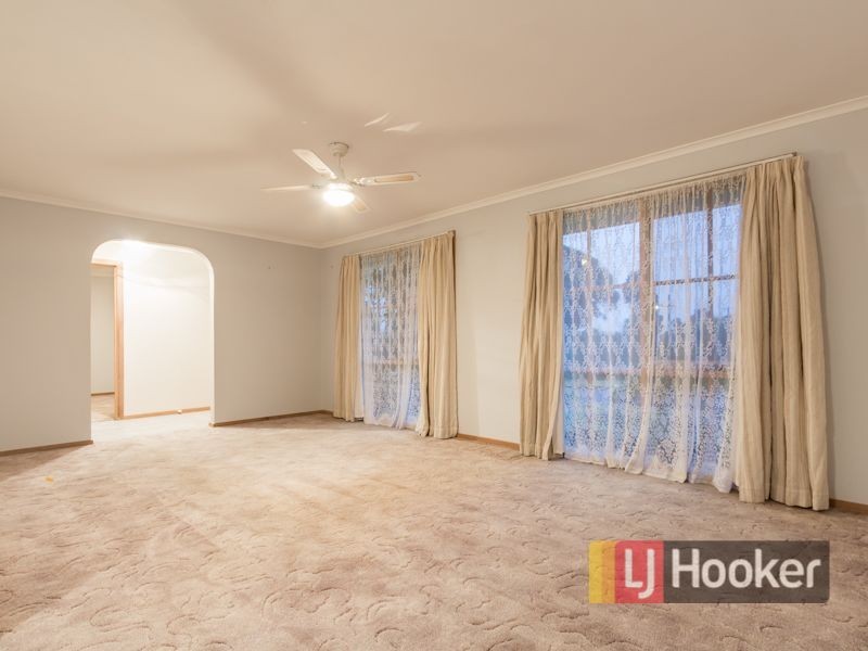 7 Irving Road, Pakenham VIC 3810