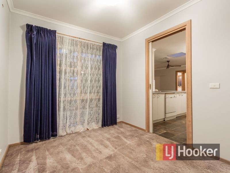 7 Irving Road, Pakenham VIC 3810