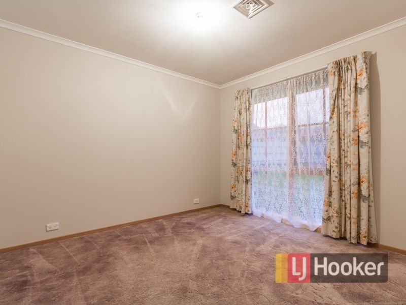 7 Irving Road, Pakenham VIC 3810