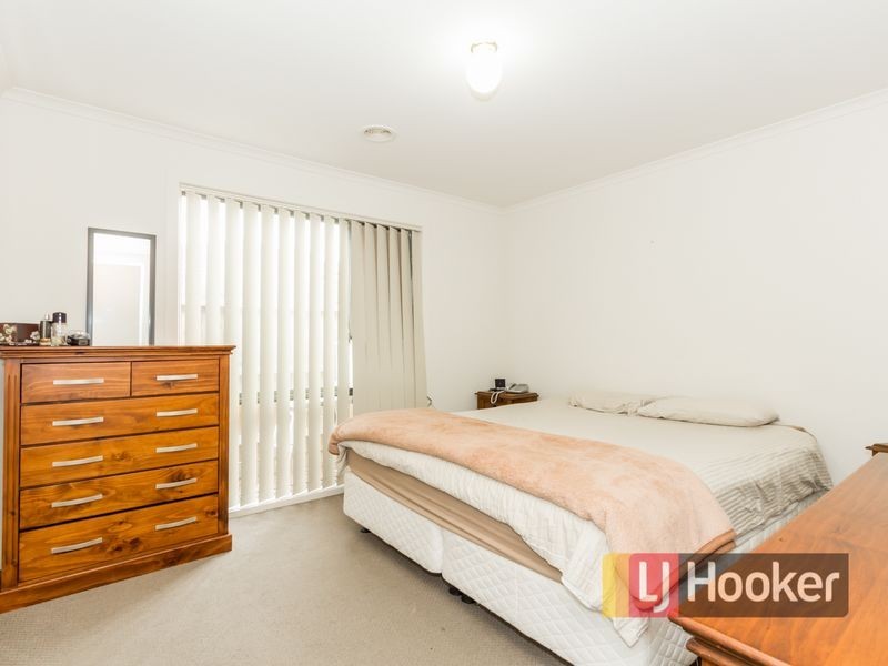 43 Pommel Street, Pakenham VIC 3810