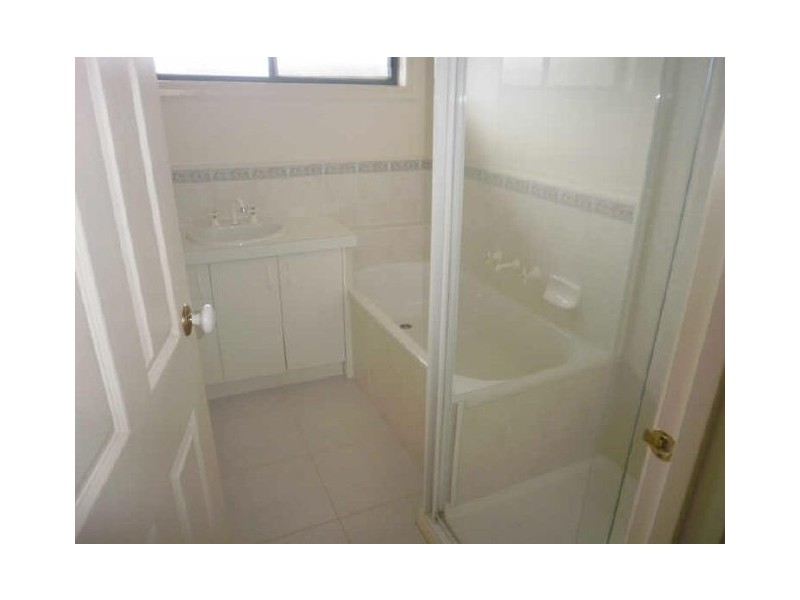 4 Anna Court, Pakenham VIC 3810